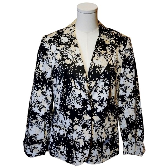 Croft & Barrow Black White Cream Floral Print Blazer Jacket Size 12 Stretch - Picture 1 of 8